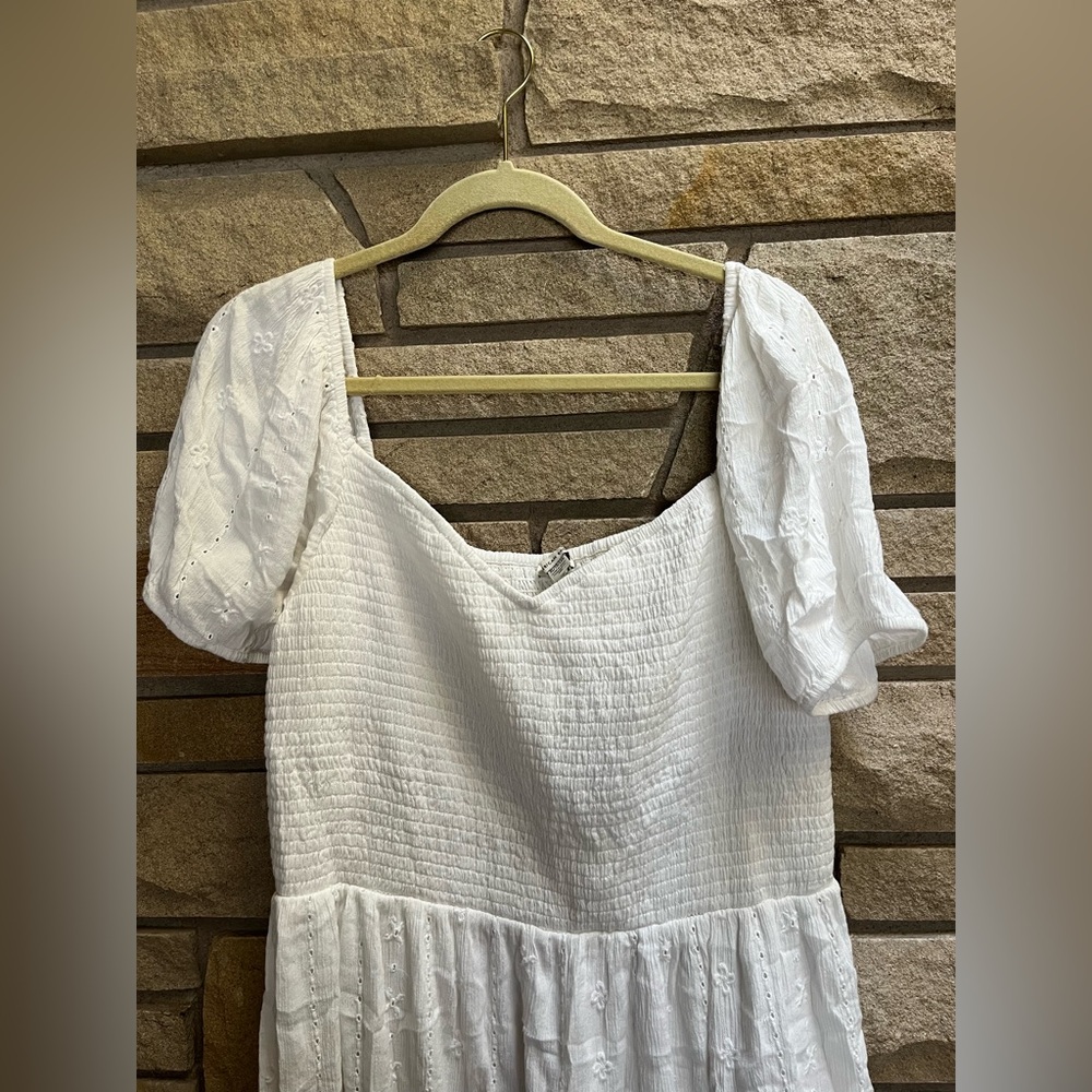 American Eagle Solid Eyelet Puff-Sleeve Mini Dres… - image 5